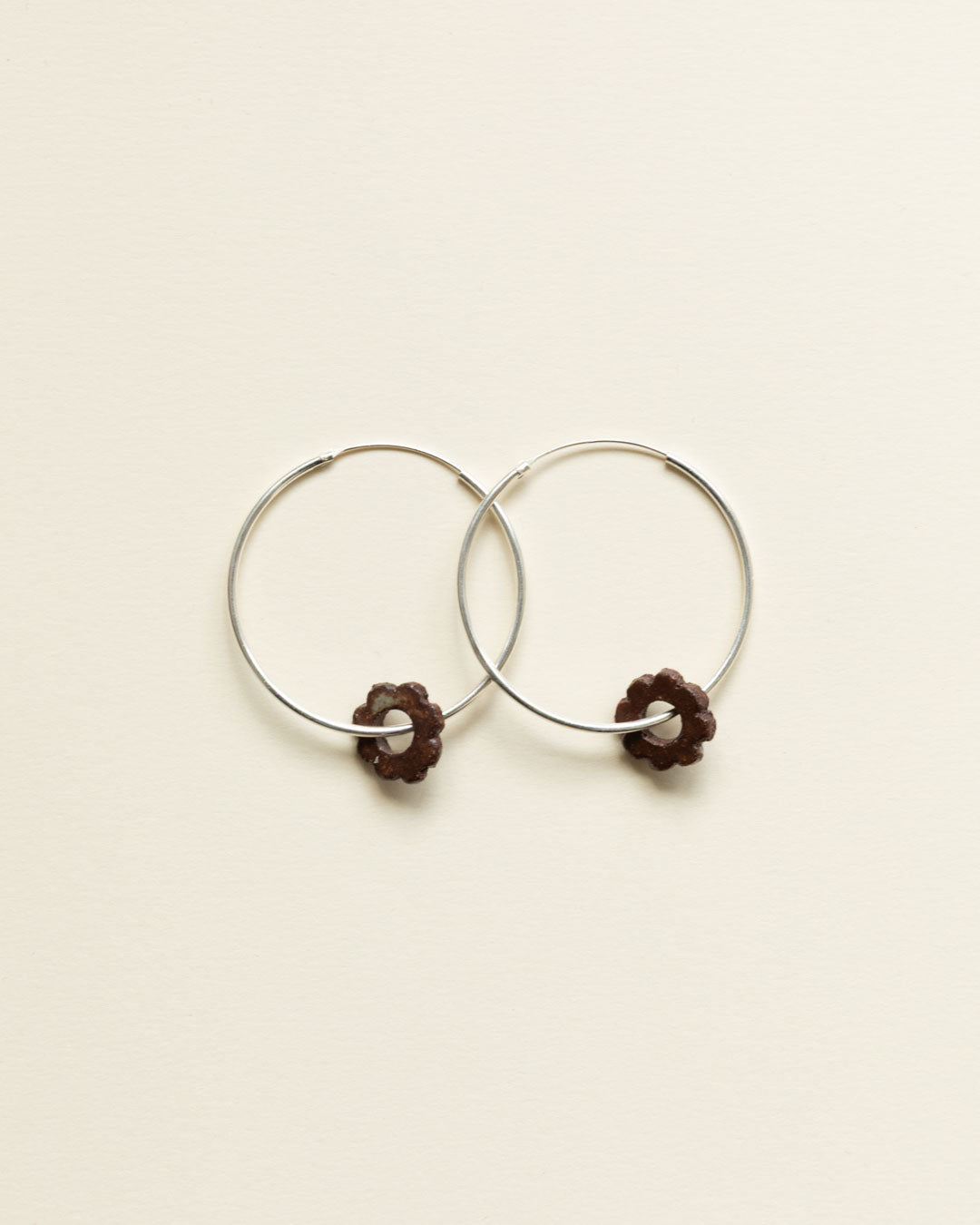 Aros Margarida · Marrón Oscuro