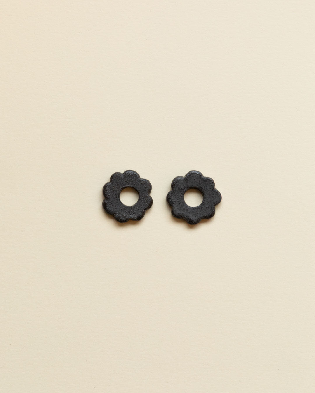Aros Margarida · Negro